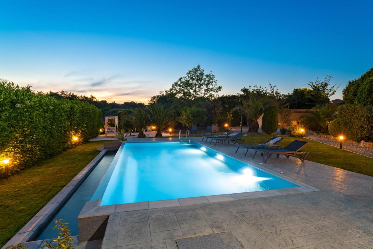 Villa Iasama Asgourou Екстериор снимка